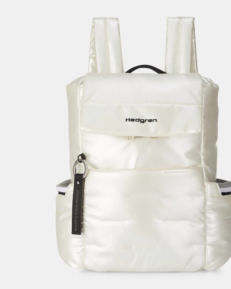 Front of a model wearing a size O/S Billowy In Pearly White in Pearly White by Hedgren. | dia_product_style_image_id:351998